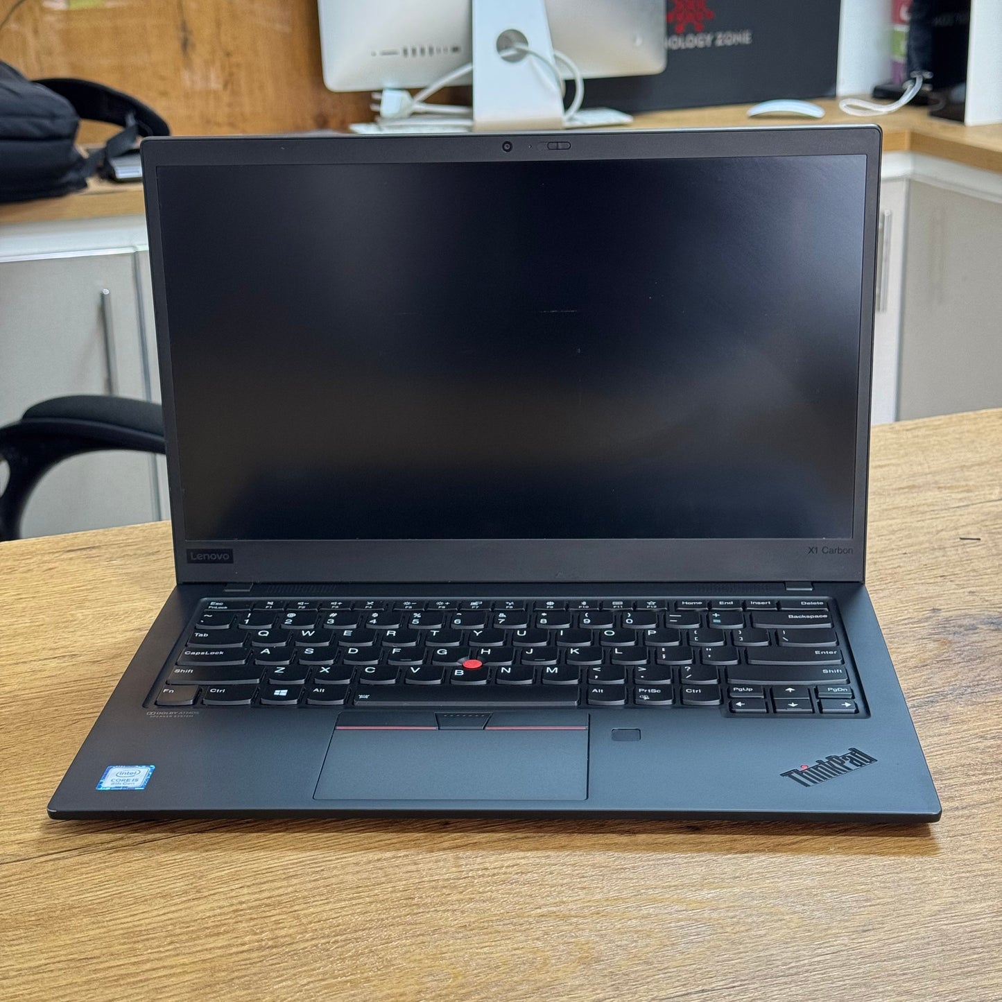 Lenovo ThinkPad X1 Carbon Gen 7 – 4-Core Intel Core i5 8th Gen | Premium Ultralight Business Laptop – Certified | Checked by Technology Zone